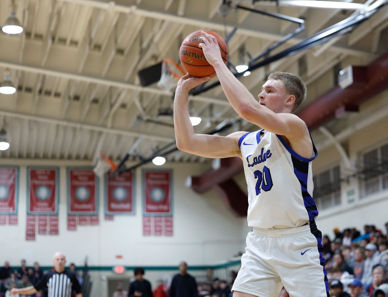 Don Maurer Holiday Invitational, championship: Edwardsville v. Ladue